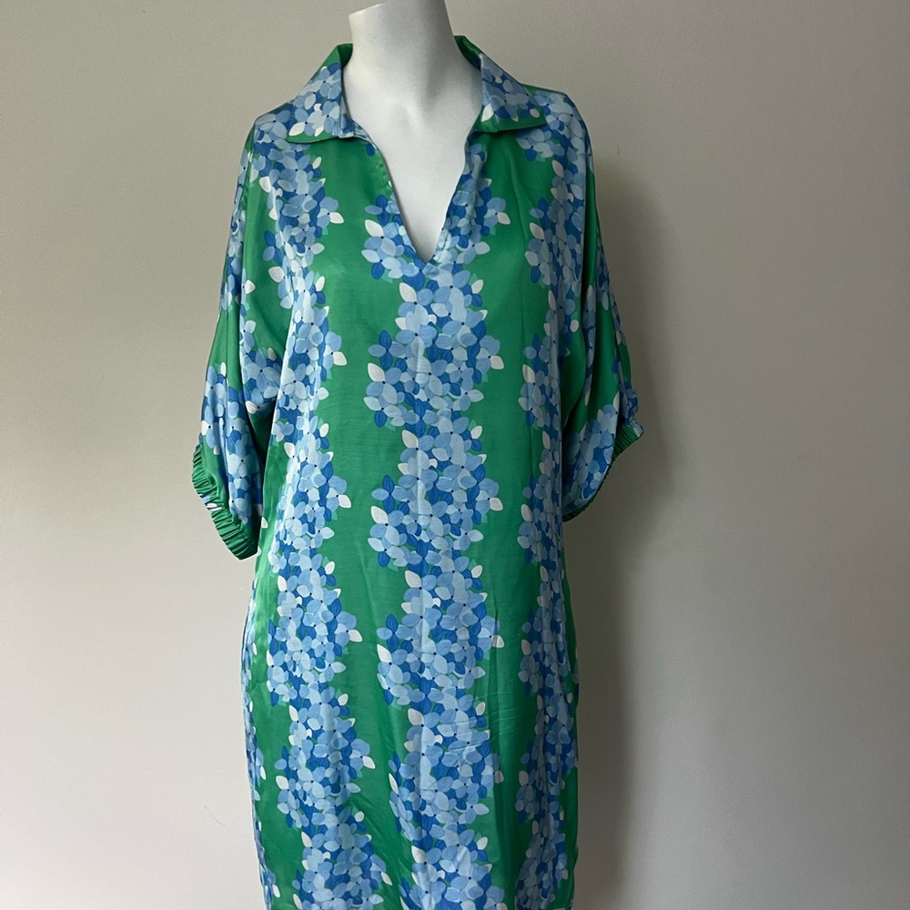 Emily McCarthy Hydrangea dress size S
